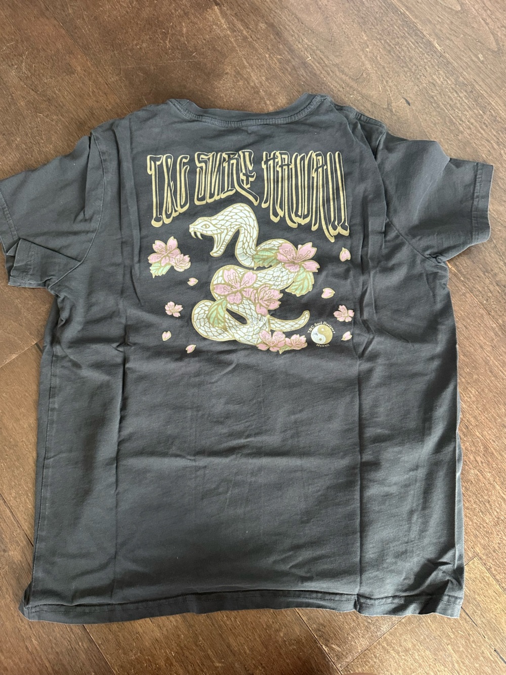 T&C Hawaii Short Sleeve Graphic Tees x 6 - Picture 13 of 13